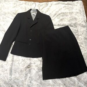 Tahari size 10 skirt suit set